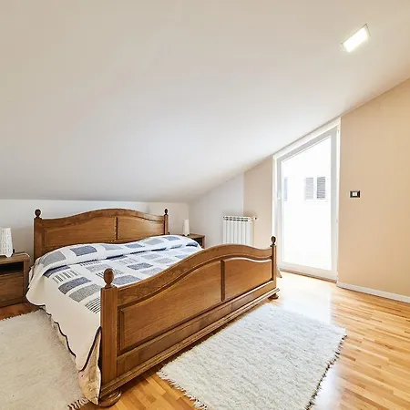 Alto Apartments Umag Buitenkant foto